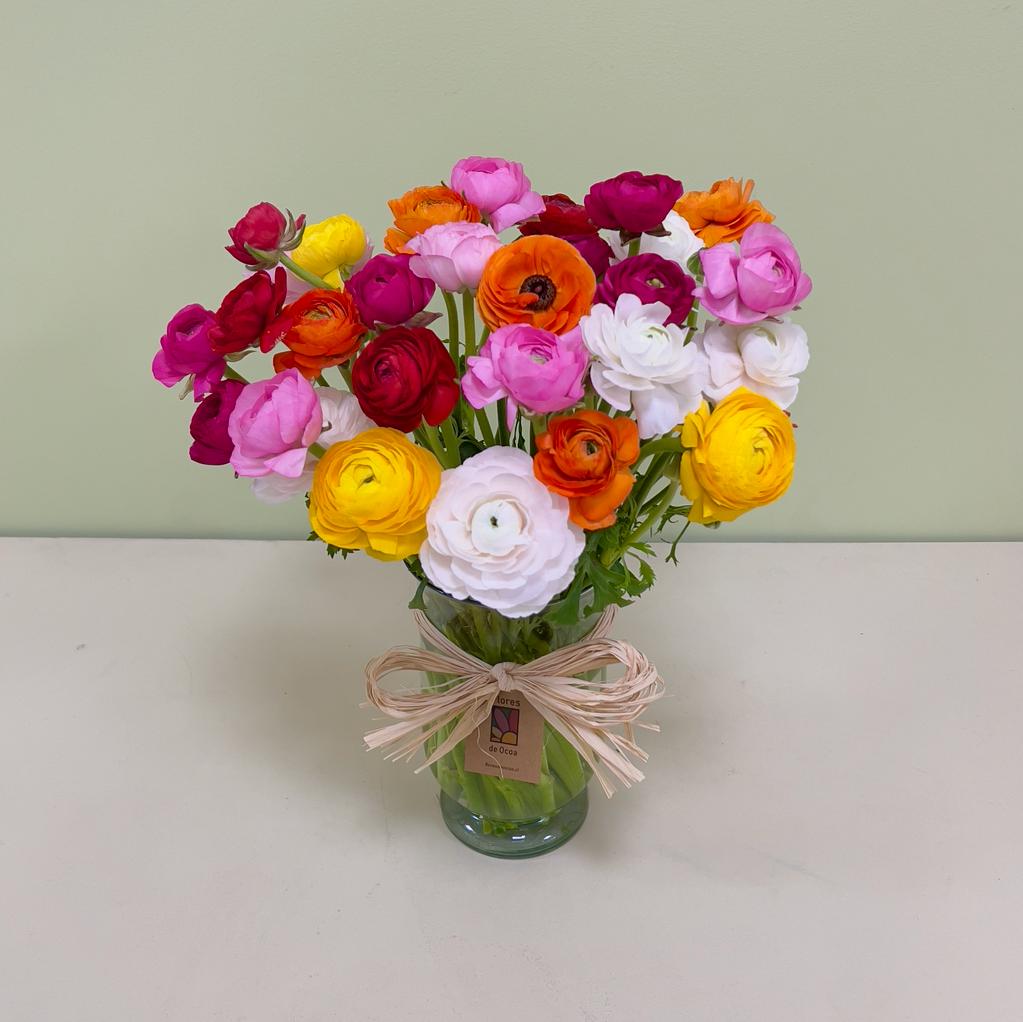 Florero de 30 Ranúnculos