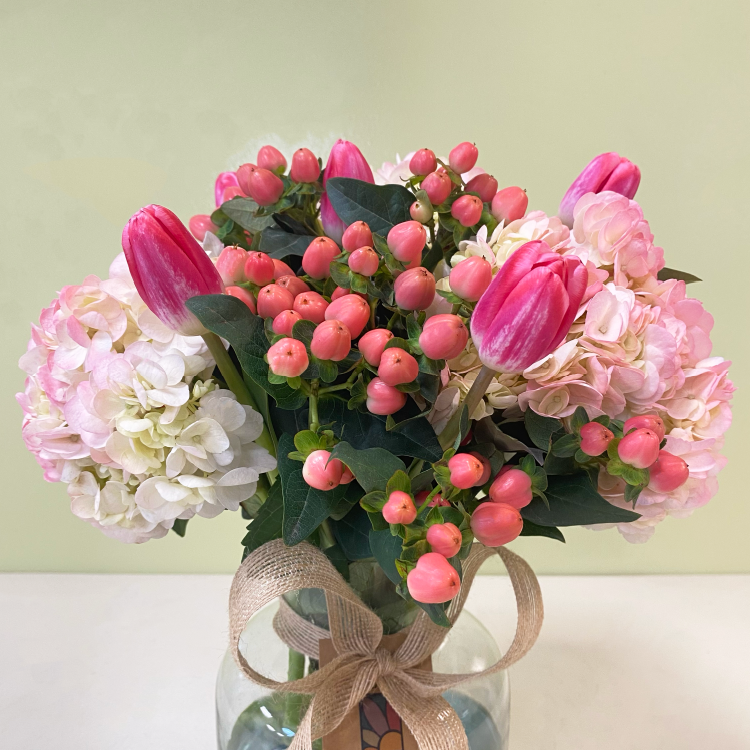 Florero Hortensias Rosadas & Tulipán
