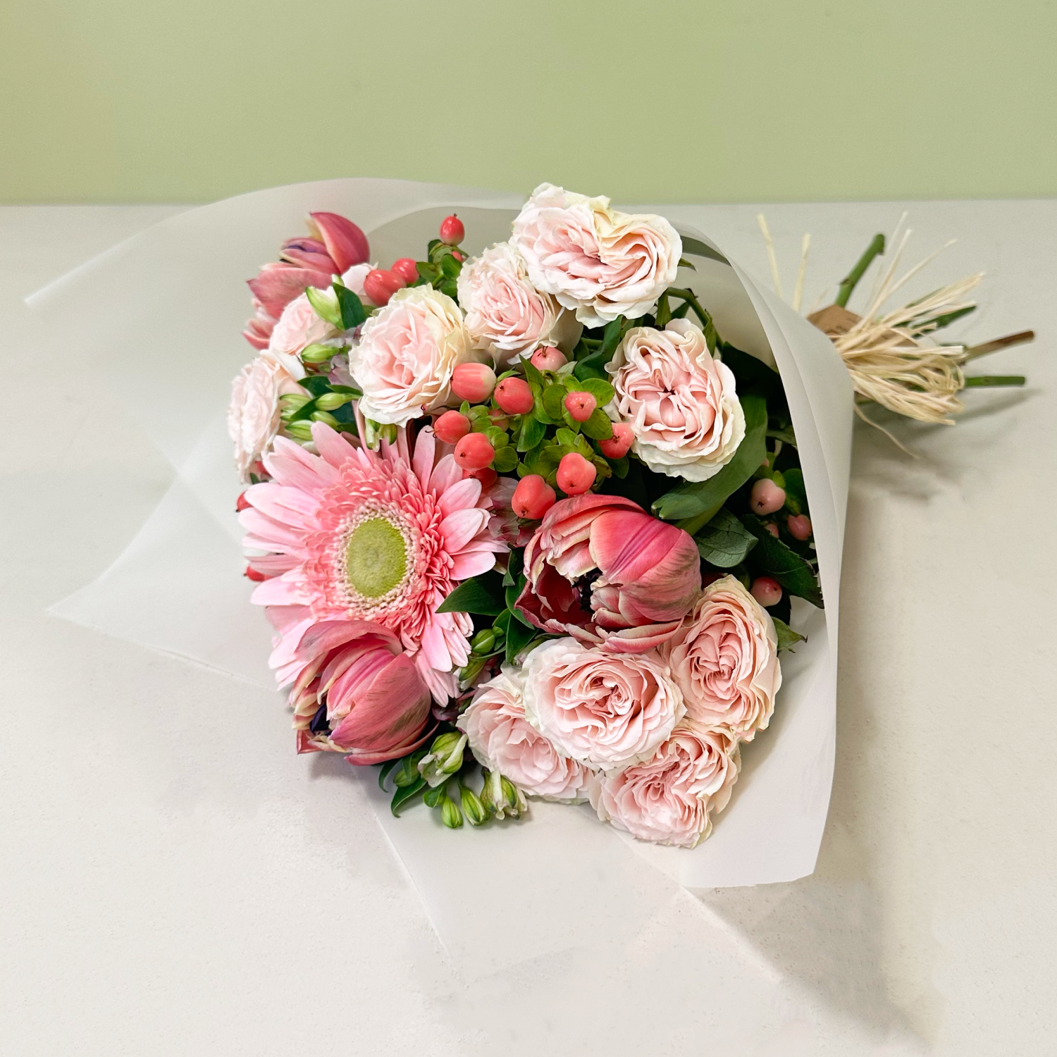 Ramo Gerbera & Mini rosas+Chocolate