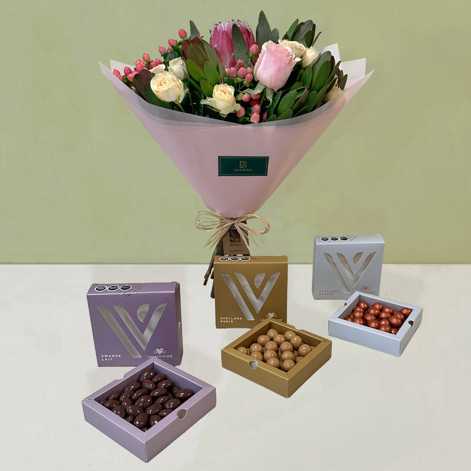 Ramo Protea & Mini rosas+Chocolate