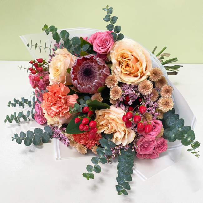 Protea & Garden Roses