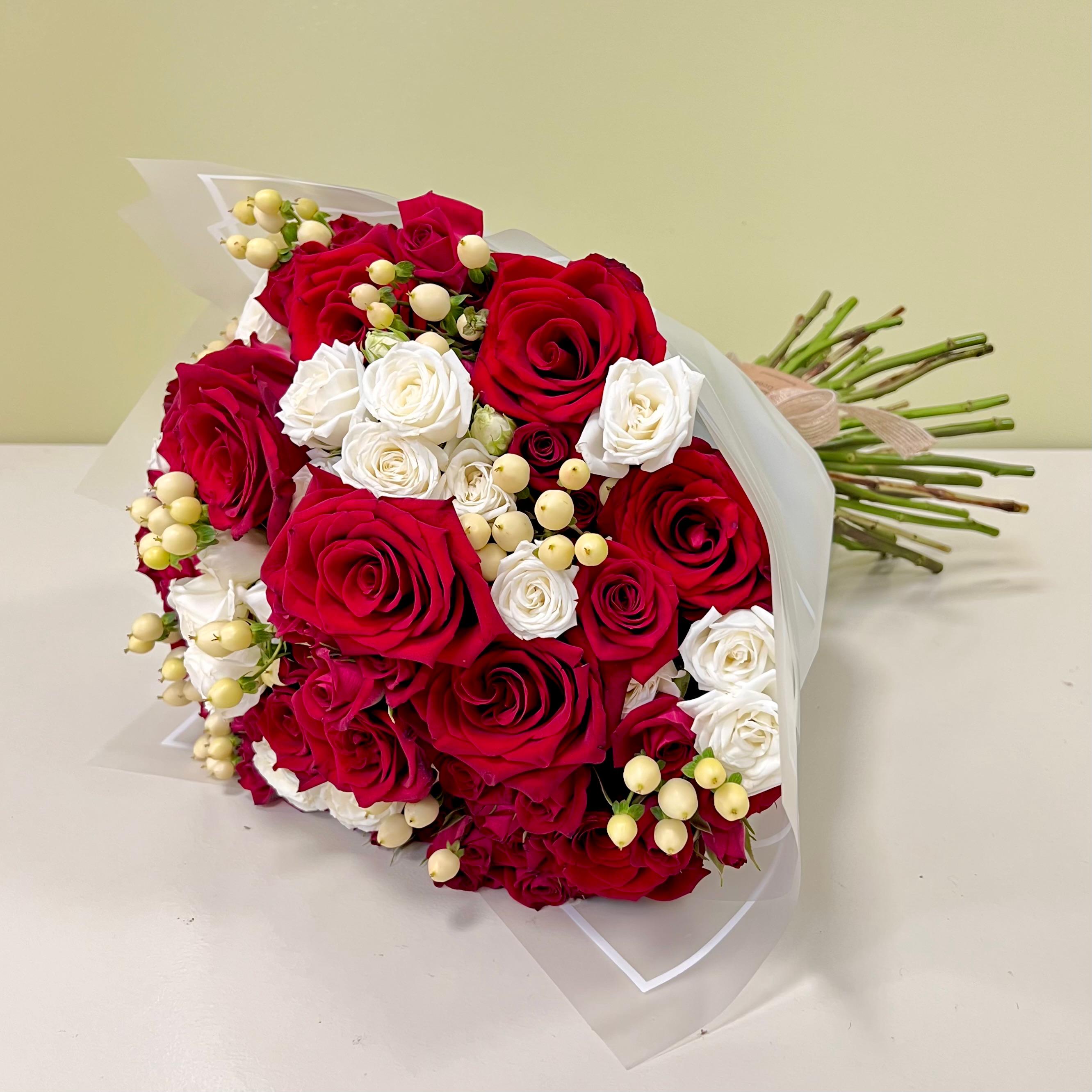 Rosas Rojas & Hypericum | NAVIDAD