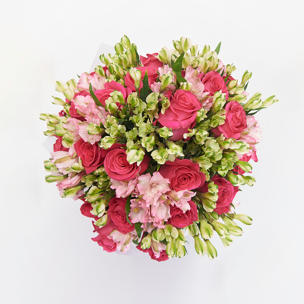 Ramo de Rosas, Alstroemeria y Charmelia.